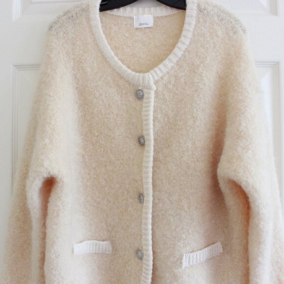 H&M Wool Blend Bouclé Cardigan in Cream - Picture 4 of 11